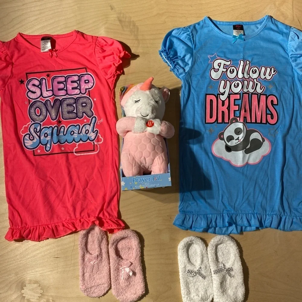 Angel girl’s pajama